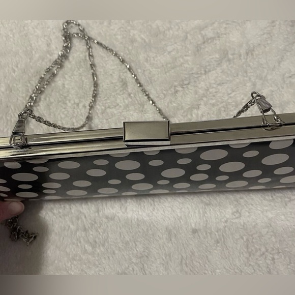 Neiman Marcus Vintage Patent Leather Clutch - Picture 4 of 5